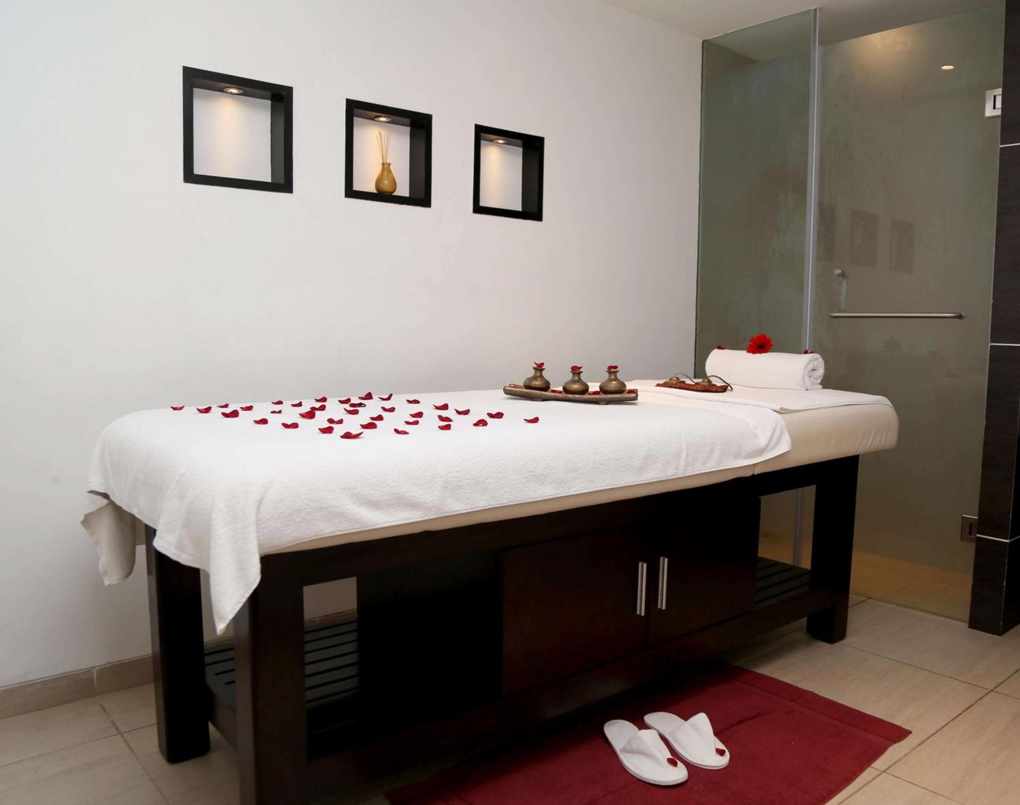 Country Inn & Suites By Radisson Navi Mumbai Buitenkant foto